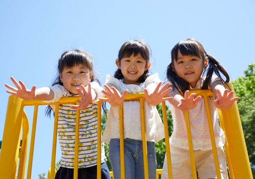 正しい顎の発育を助けるための矯正です